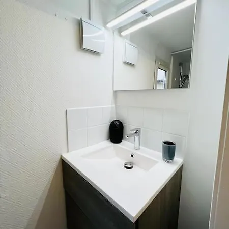 L'Eden, Apt 4 Prs Avec Jardin En Centre Ville Dijon Exterior photo
