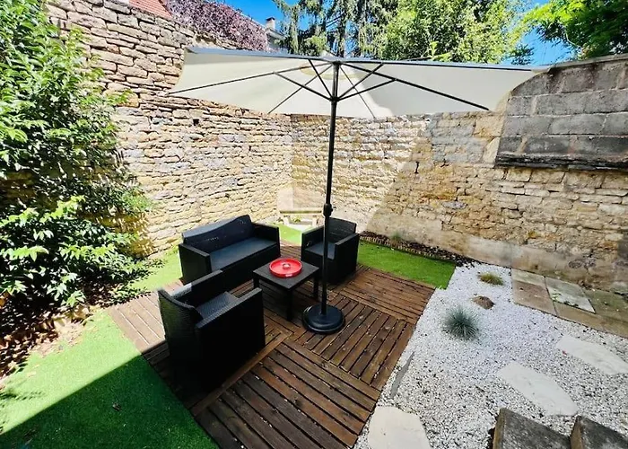 L\'Eden, Apt 4 Prs Avec Jardin En Centre Ville